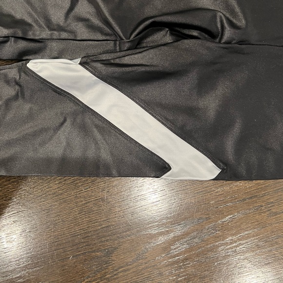 LADIES EXTRA SMALL XS KORAL ACTIVEWEAR HIGH WASTE LUSTROUS LEGGINGS BLACK - Picture 2 of 4